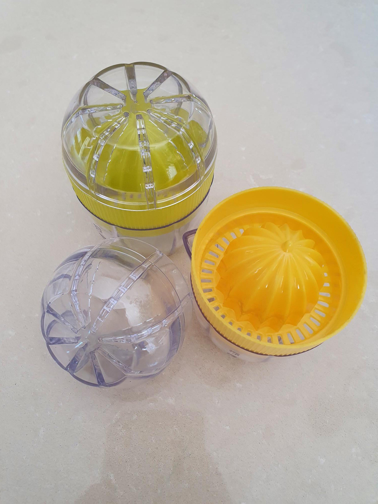 Mini Lemon/ Lime Juicer