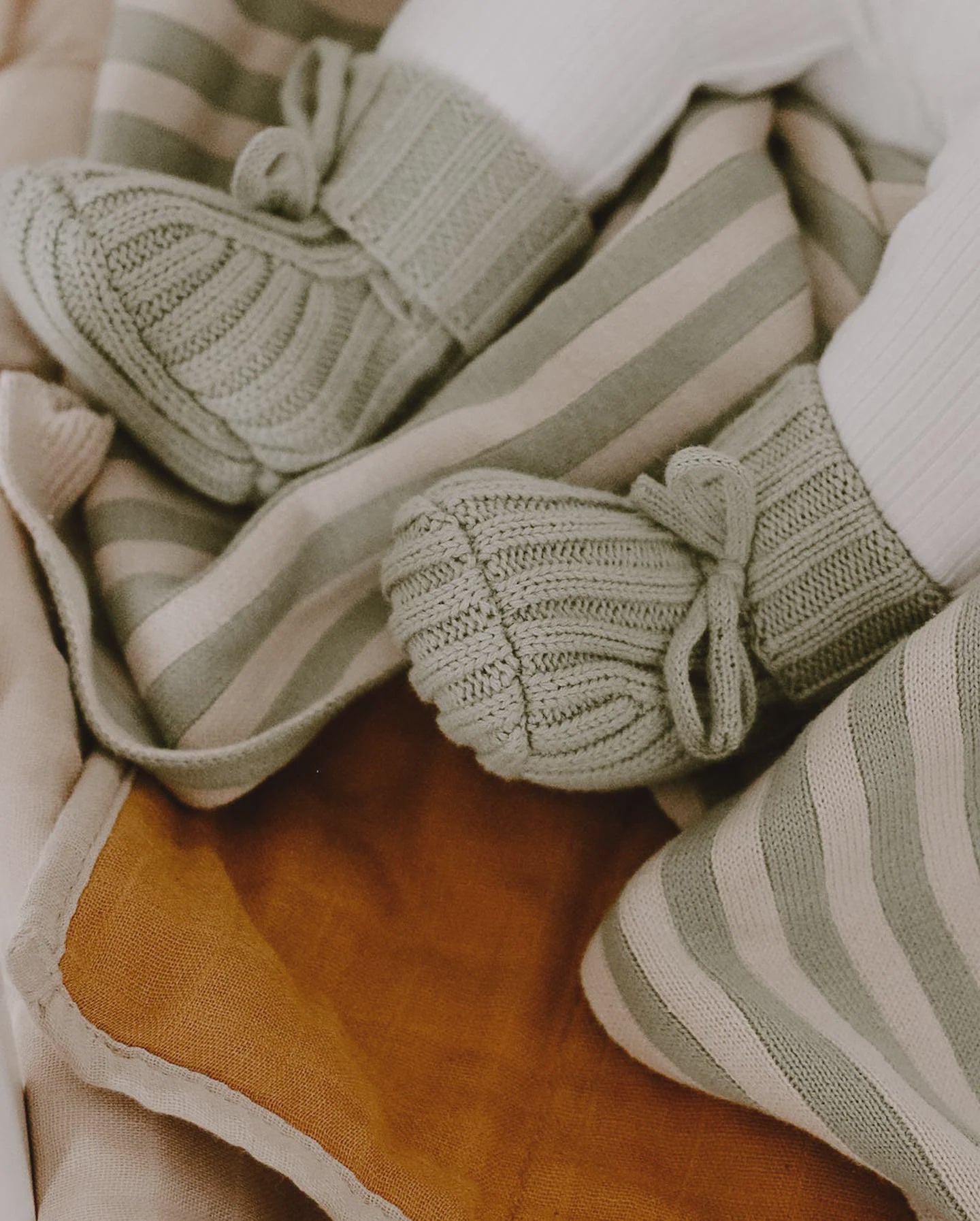 Ribbed Baby Booties Sage