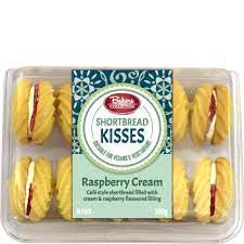 Baker's Collection Shortbread Kisses - Raspberry  Cream 200g