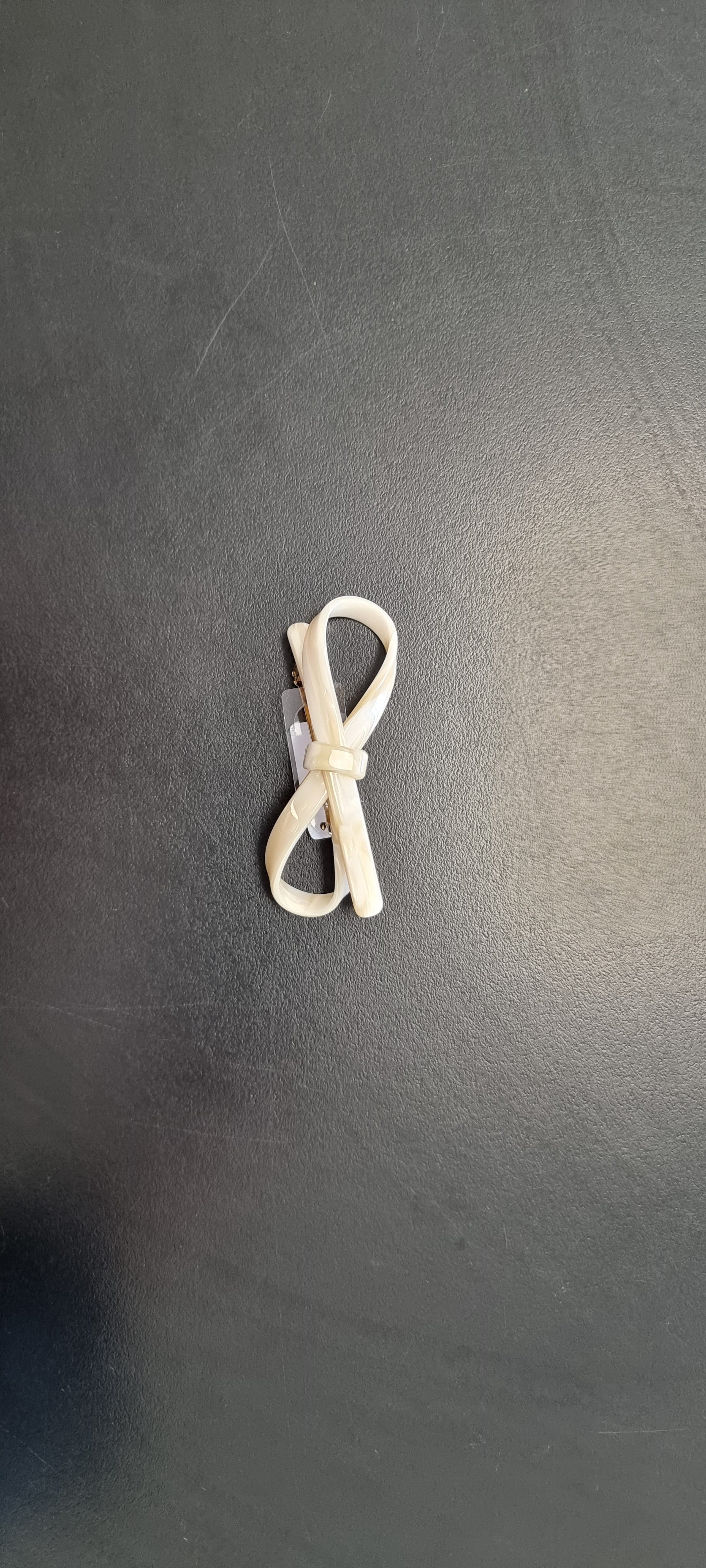 Paris Mode Bow Clip Ivory Marble